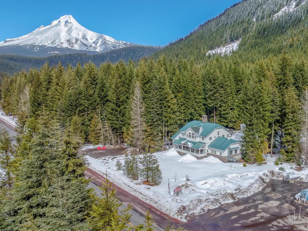 The Chinook Lodge At Гавърнмънт Кемп Екстериор снимка
